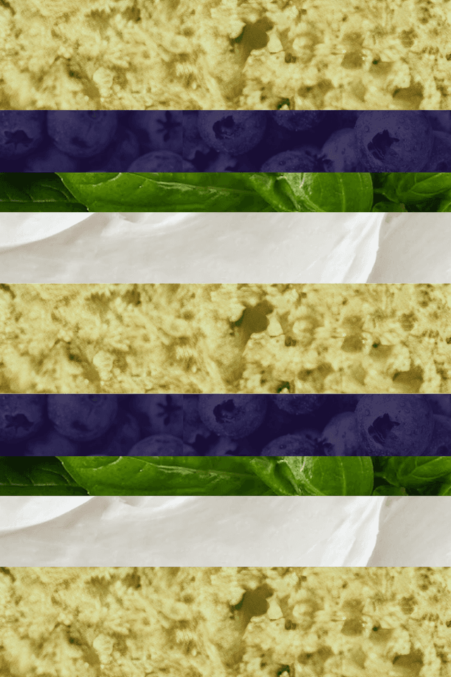 Лаймовий бісквіт з смородиново-базиліковим компоте та крем-чізом